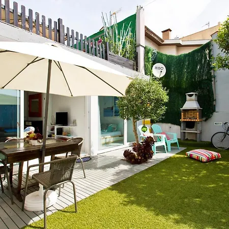 Villa Glamours Beach House - Near Oporto City Árvore