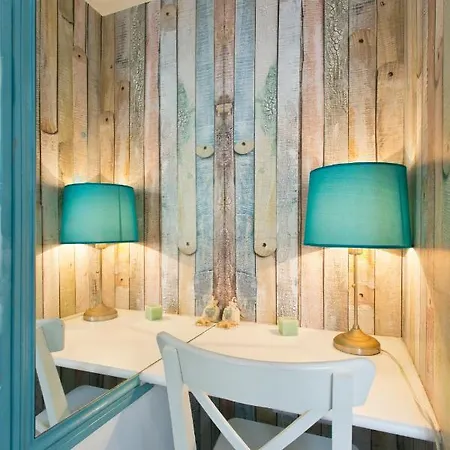 Villa Glamours Beach House - Near Oporto City