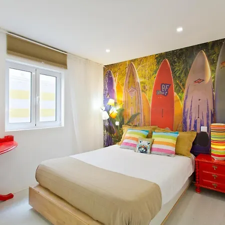 Glamours Beach House - Near Oporto City