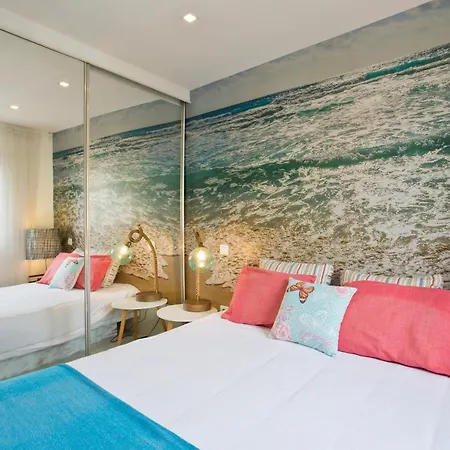 Glamours Beach House - Near Oporto City