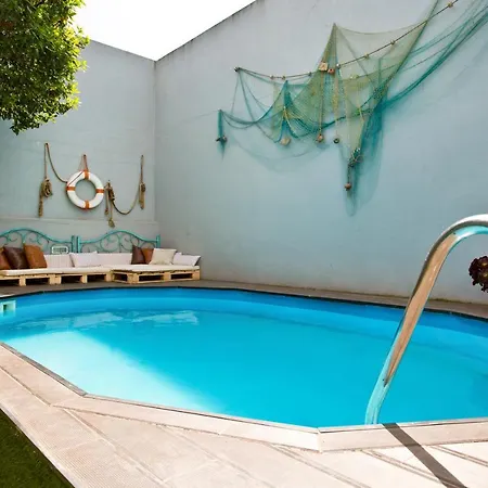 Glamours Beach House - Near Oporto City Árvore