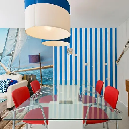 Glamours Beach House - Near Oporto City Villa