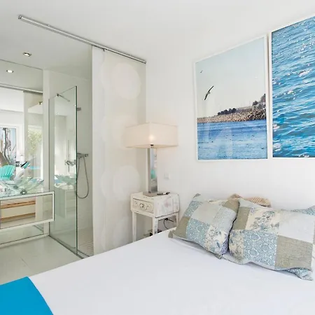 Villa Glamours Beach House - Near Oporto City *