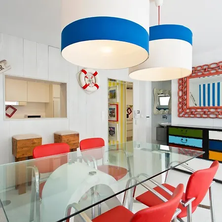Glamours Beach House - Near Oporto City Villa *